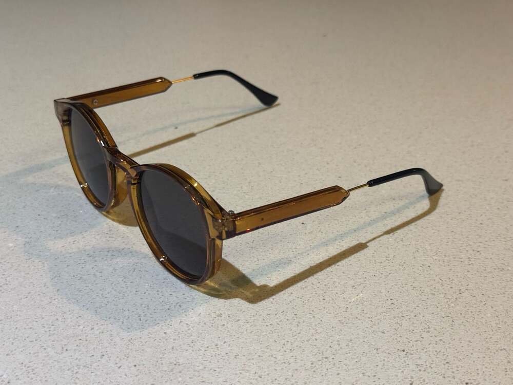 Classic Round Honey Amber Sunglasses RB2408